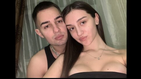 Join AliseChris’s Live Cam Show Now