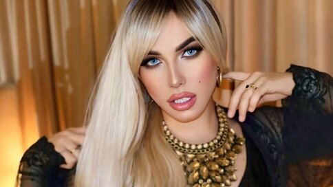 Join BellaJenns’s Live Cam Show Now