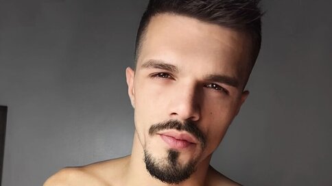 Join DonyBrown’s Live Cam Show Now